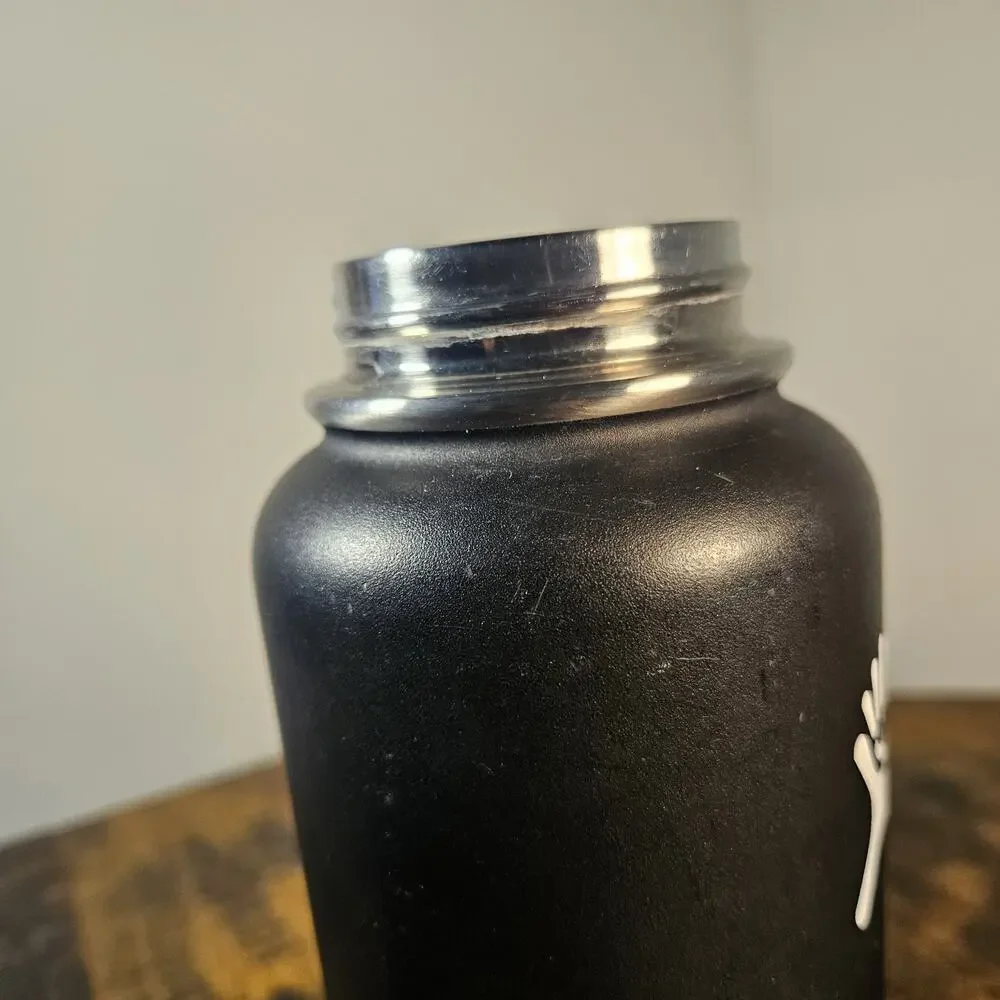 Hydro Flask 32 oz Wide Mouth Water Bottle Black Insulated Stainless Flex Cap